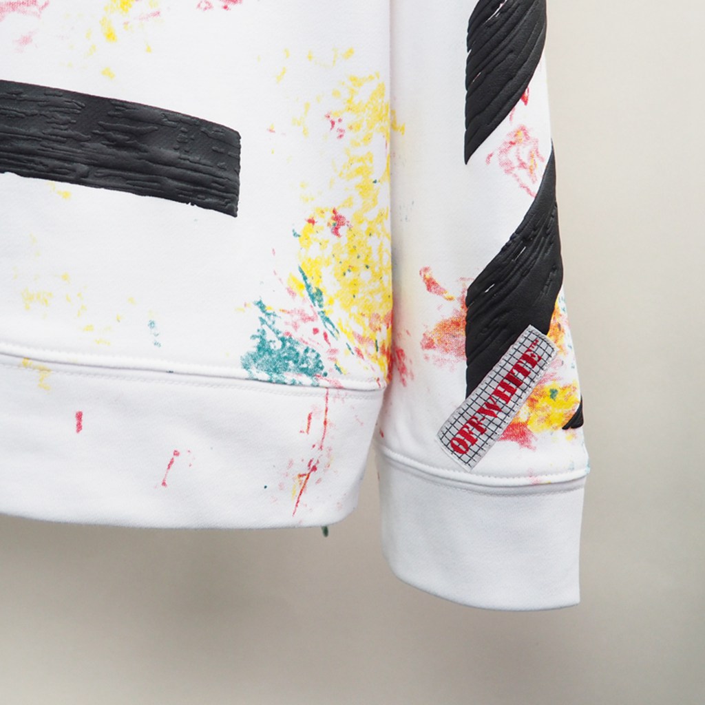 OFF WHITE